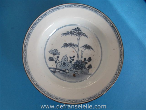 a Chinese blue and white porcelain deep dish