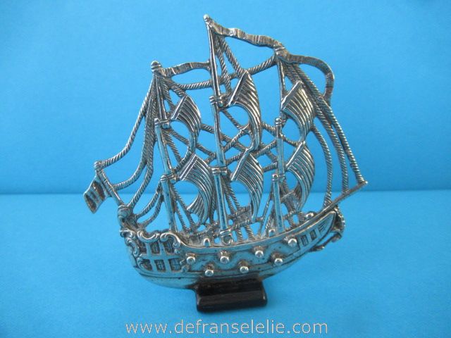 attribuut aluminium bad een vintage Hollands zilveren miniatuur zeilboot: Zilveren miniaturen :  Kunst en Antiek De Franse Lelie, in- en verkoop en taxatie van Kunst en  Antiek